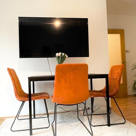 Premium Apartment With Balcony In Classy Area Вена Экстерьер фото